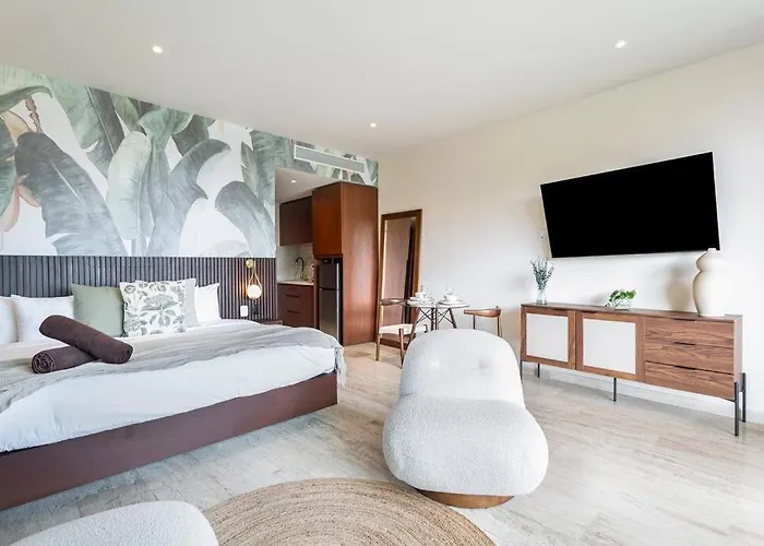 Cozy Aparment Pool View *